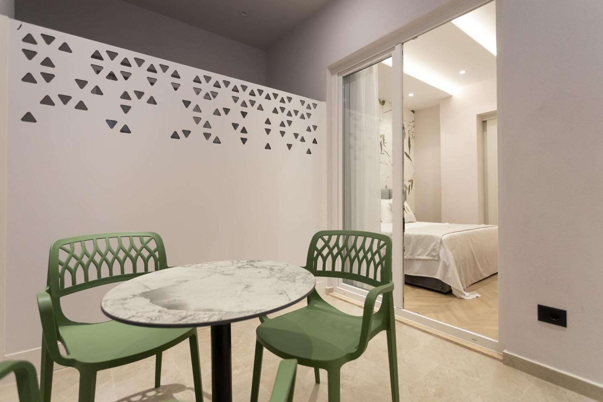 Nayel Hotel Дуррес Экстерьер фото