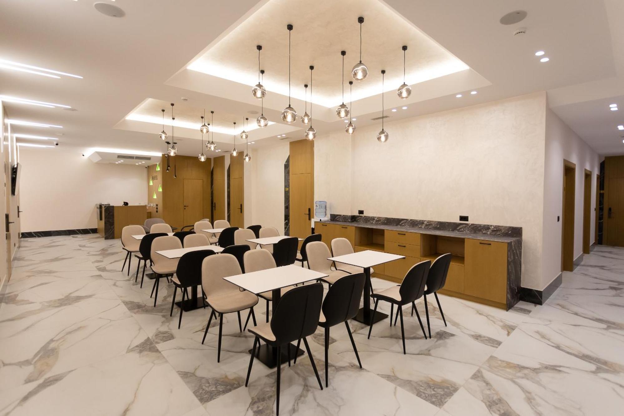 Nayel Hotel Дуррес Экстерьер фото