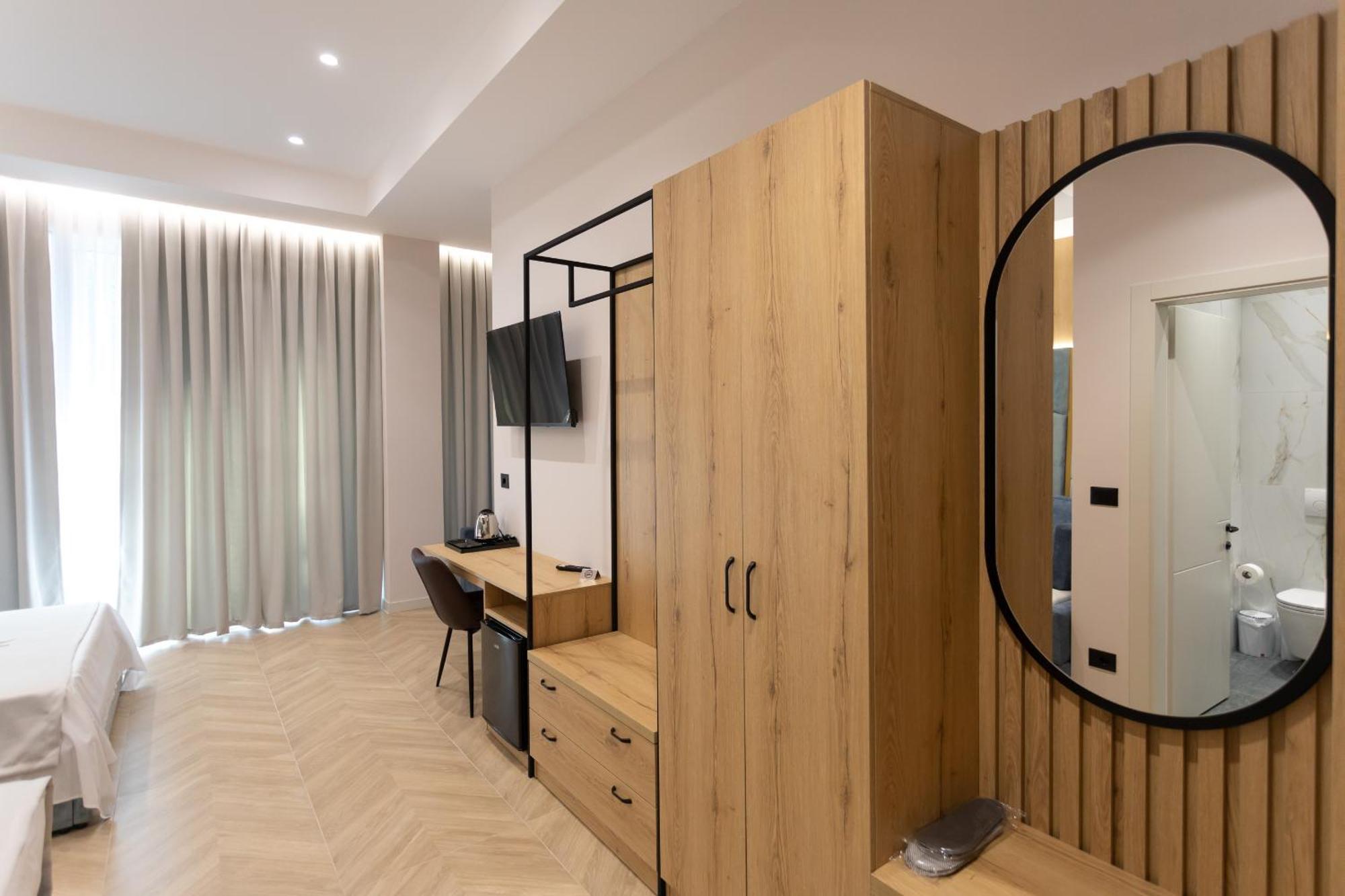 Nayel Hotel Дуррес Экстерьер фото