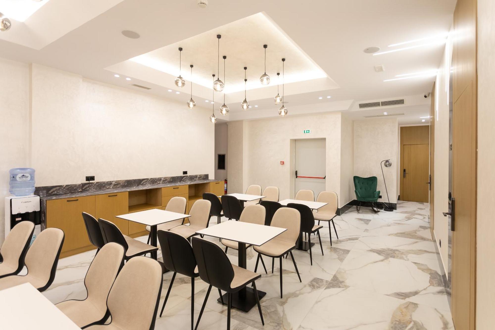 Nayel Hotel Дуррес Экстерьер фото