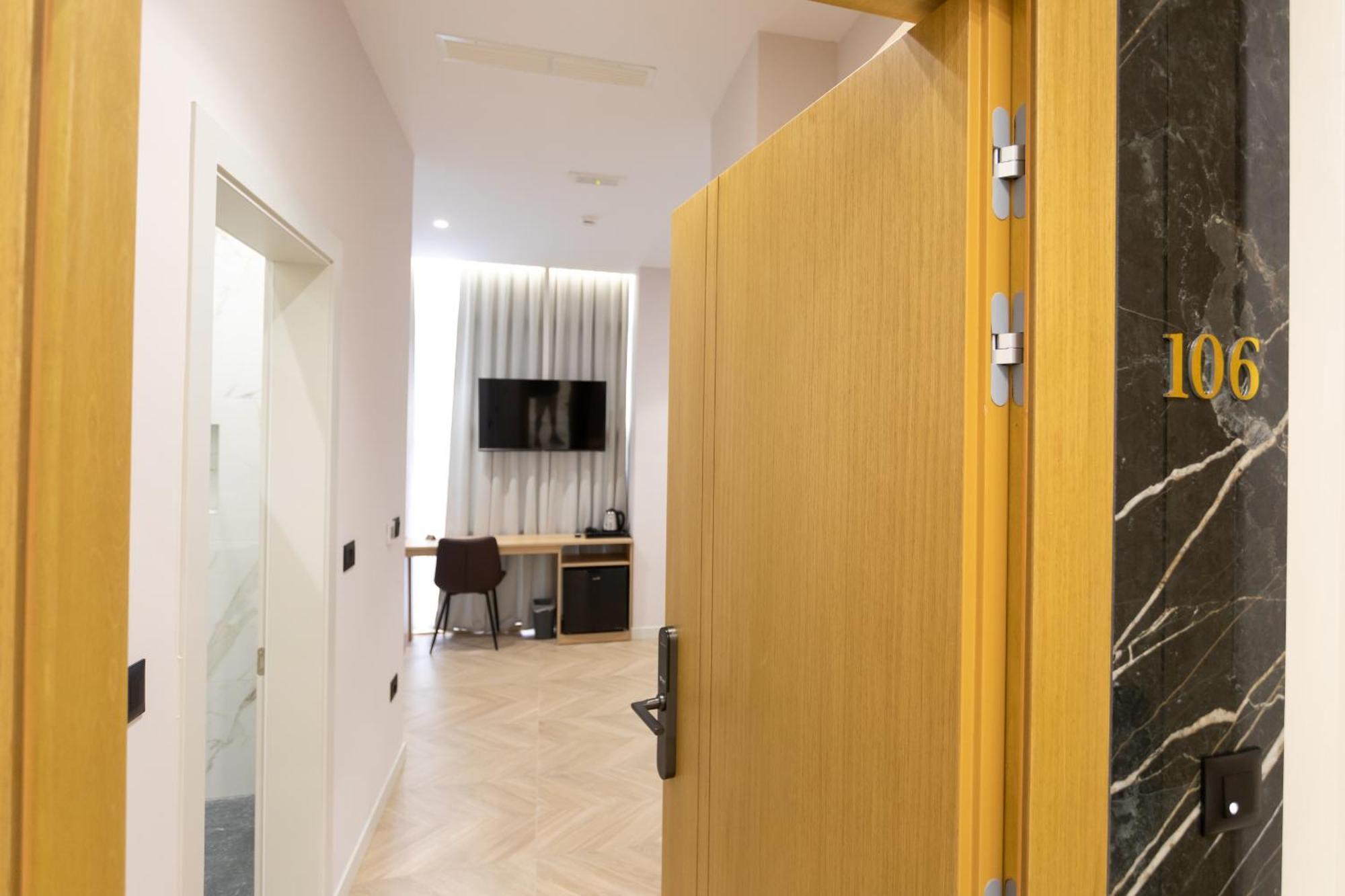 Nayel Hotel Дуррес Экстерьер фото